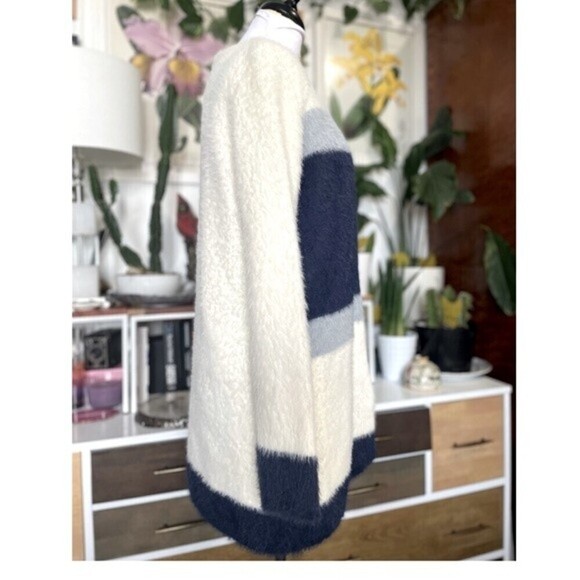 Janice The Wonder Sweater in Cream‎ - Picture 10 of 15